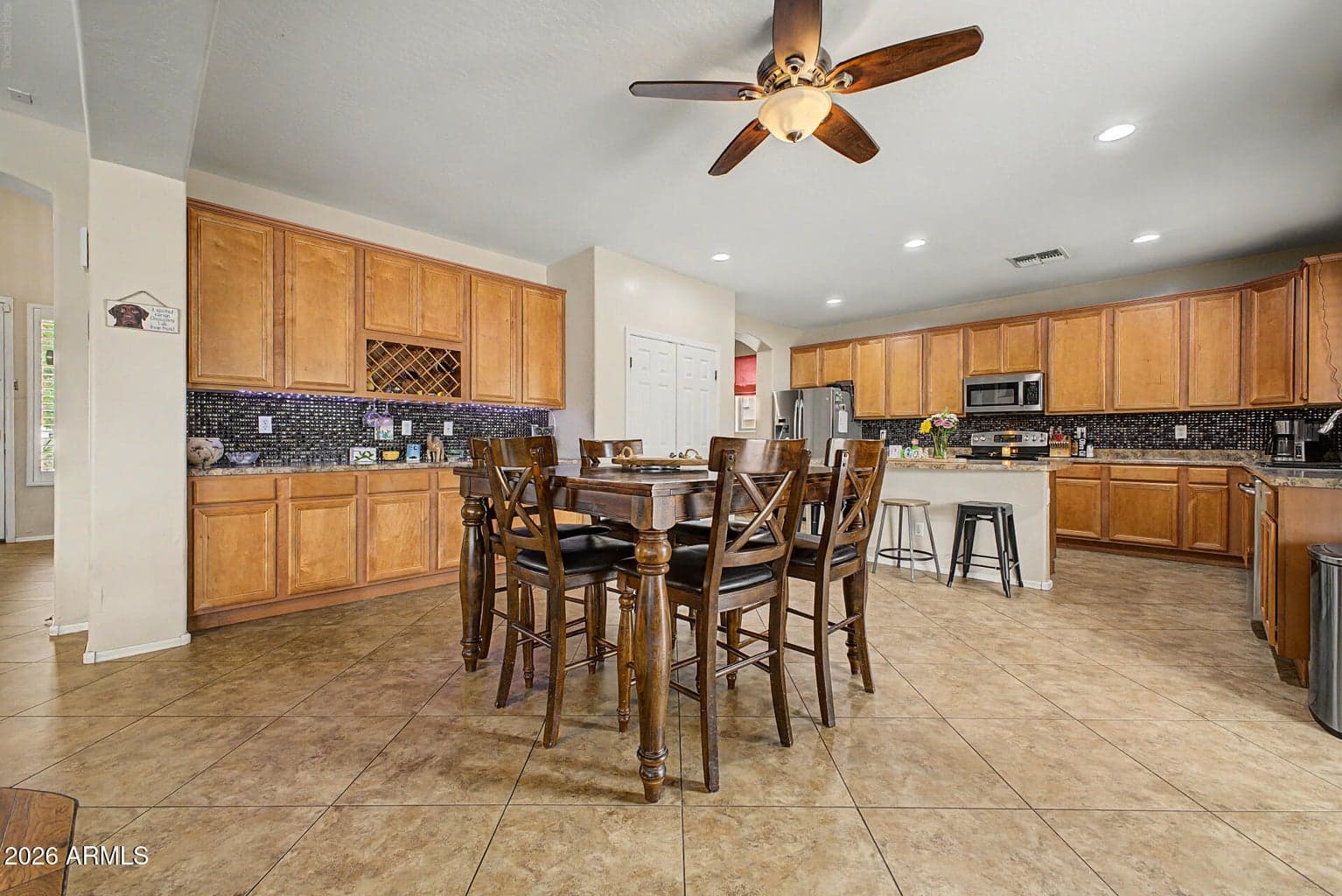 15708 W SHANGRI LA Road, Surprise, AZ — photo 4 of 17