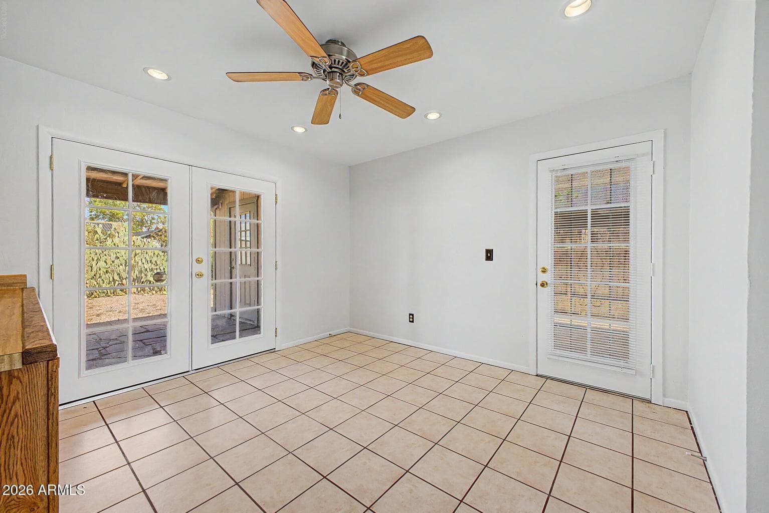 3724 E ACOMA Drive, Phoenix, AZ — photo 3 of 11