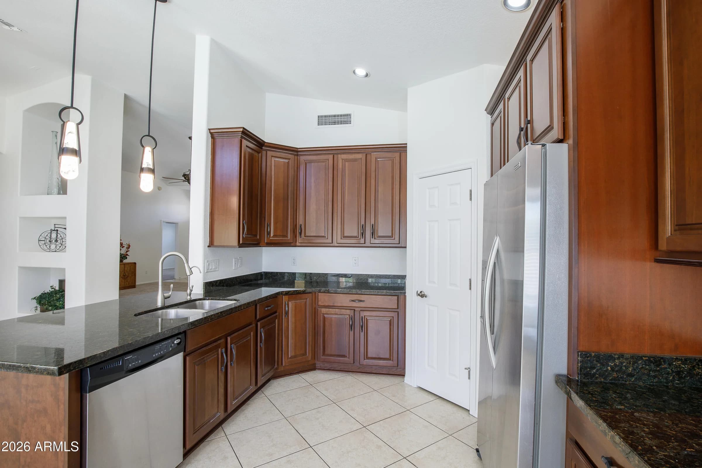 4223 E MOLLY Lane, Cave Creek, AZ — photo 4 of 31